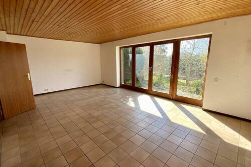 Wohnzimmer - 4 Zimmer Doppelhaushälfte in Stockelsdorf