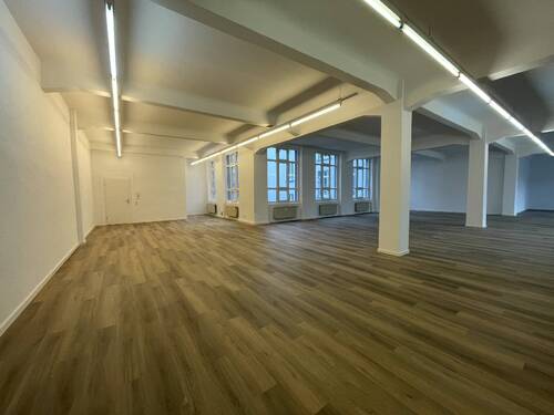 Büro - 5 Zimmer Büro in Krefeld