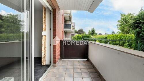 Balkon 2 - Gepflegte 4-Zimmer-Wohnung mit West-Balkon, Wannenbad und Stellplatz