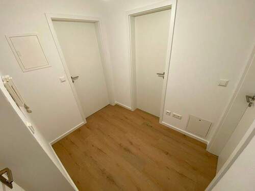 Diele Bild 2.jpg - Etagenwohnung mit 54,00 m&sup2; in Dingolfing zum Kaufen