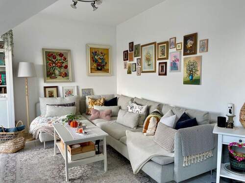 Wohnzimmer - 2 Zimmer Etagenwohnung zum Kaufen in Reichelsheim / Beienheim