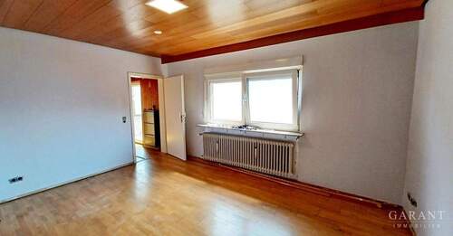 Wohnzimmer - 4 Zimmer Einfamilienhaus in Winnweiler