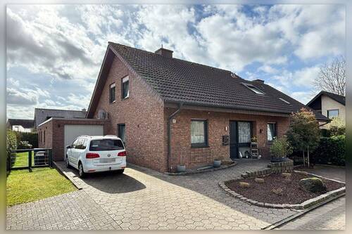 Außenansicht - 7 Zimmer Doppelhaushälfte zum Kaufen in Heiden