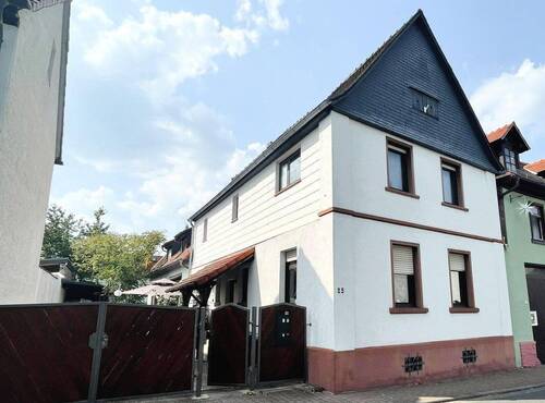 Außenansicht - 132 m² DHH mit 4 Zimmern & Terrasse in zentraler Lage Dietzenbach