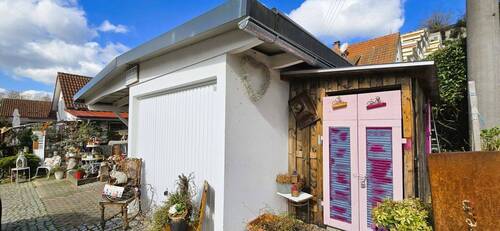 Garage & Carport - 