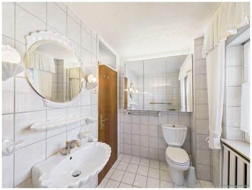 Badezimmer im 1. OG - 