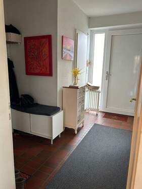 Eingangsbereich mit Gäste WC - 