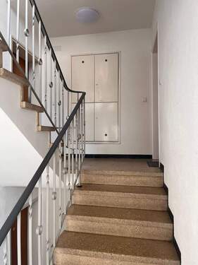 Treppenhaus2.JPG - 