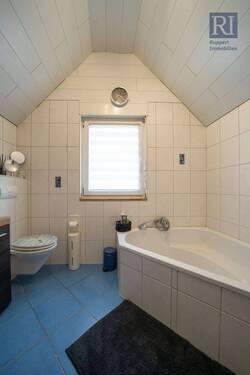 Badezimmer, DG - 