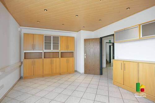 Büro 8 - 1. OG - 