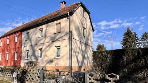 Frontansicht - 3 Zimmer Doppelhaushälfte in Dresden