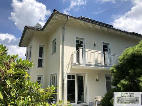 Gartenansicht - 5 Zimmer Doppelhaushälfte zur Miete in Berg