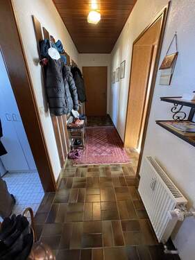 Flur - 2 Zimmer Etagenwohnung in Roth