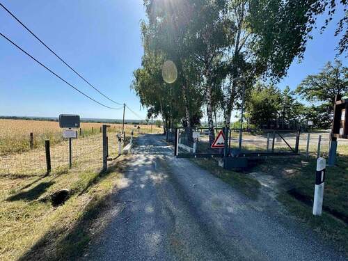 Zufahrt zur Siedlung - 