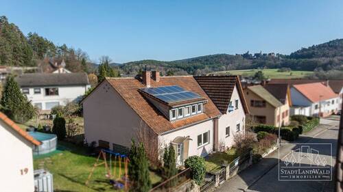 Haus mit Burgblick - 