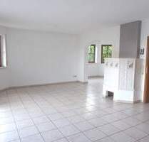 GROSSZÜGIGE DOPPELHAUSHÄLFTE MIT EINLIEGERWOHNUNG SUCHT LANGFRISTIGE MIETER!!! - Viereth-Trunstadt