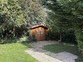Garten mit Gartenhaus (3x3 m) - 
