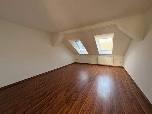 Wohnzimmer - 2 Zimmer Etagenwohnung zur Miete in Leipzig