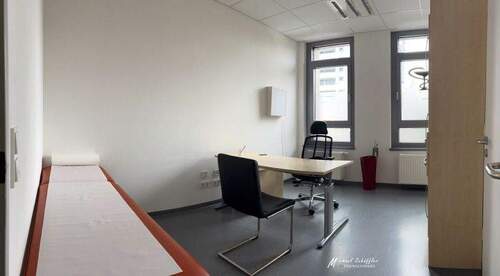 Behandlungszimmer1 - Büro zur Miete in Fürth
