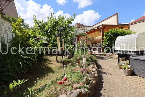 Grundstück - Familienglück in Lychen - EFH mit Einliegerwohnung, Seeblick inklusive