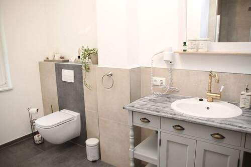 Haus 2 - Badezimmer - 