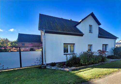 Straßenansicht Haus 1 - 