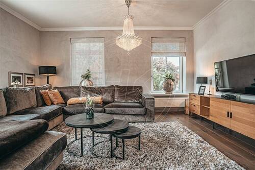 Groß, hell und offen - 