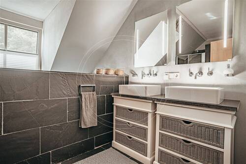 Das Badezimmer im OG - 