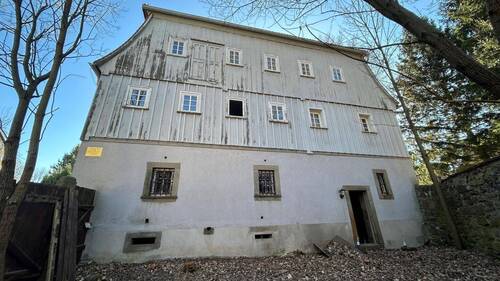 Seitenansicht - Einfamilienhaus mit 300,00 m&sup2; in Ebersbach-Neugersdorf zum Kaufen