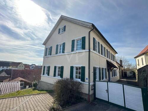 Außenansicht mit Hof - 