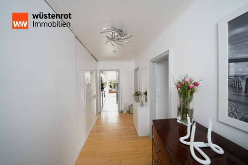 Diele - 3 Zimmer Etagenwohnung zum Kaufen in München