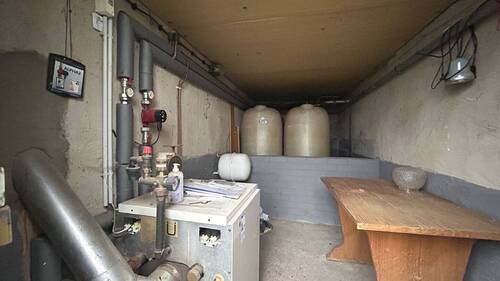 Heizungsraum mit Öltanks - 