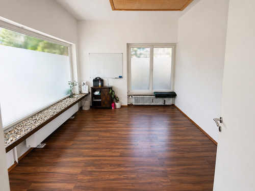Großer Büroraum mit Fensterfron - Büro in Gräfelfing