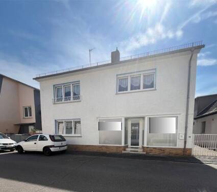 Bild 1 - *Hainburg* Wohn- und Geschäftshaus mit Garage