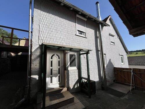 Eingang mit Hoftor - 