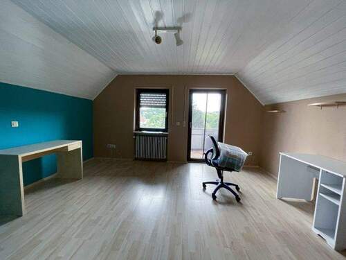 Studio - 8 Zimmer Mehrfamilienhaus, Wohnhaus in Dietenhofen