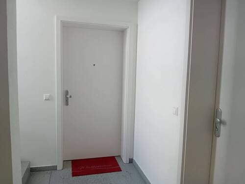 Zugang.jpg - 3 Zimmer Etagenwohnung zum Kaufen in Schorndorf