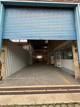 Bild 1 - 2170 m² Lagerhalle mit Bürofläche