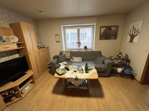 MFH_Wohnen EG - 1 Zimmer Mehrfamilienhaus, Wohnhaus in Merchweiler