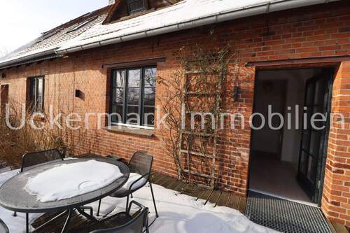 Hausansicht - 4 Zimmer Doppelhaushälfte in Blankensee