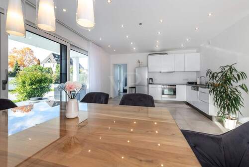 Küche / Essen mit Zugang Terrasse - 