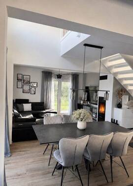 Wohn- & Essbereich mit Kamin - 