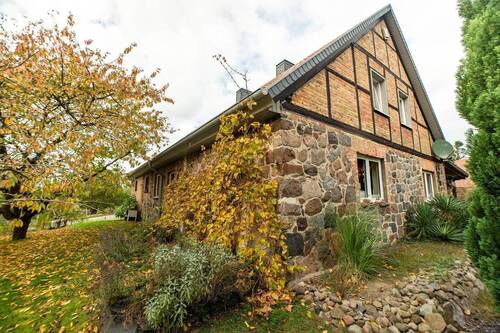 Hauptansicht - 'Landhaustraum - im Herzen der Mecklenburgischen Seenplatte'