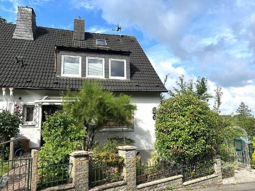 Bild 1 - VIEL PLATZ FÜR DIE FAMILIE - KAMIN, GARTEN UND GARAGE WUPPERTAL VOHWINKEL