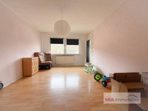 Wohnzimmer - Etagenwohnung mit 66,00 m&sup2; in Künzelsau zum Kaufen