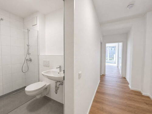 Bild 2 - 2 Zimmer Terrassenwohnung zur Miete in Köln