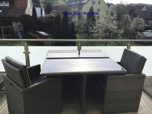 S/W Balkon - 4 Zimmer Etagenwohnung zur Miete in Bempflingen