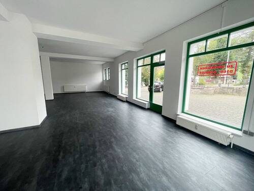 Verkaufsraum - 3 Zimmer Gewerbeobjekt (Büro, Produktion, Verkauf) in Schwarzenberg/Erzgebirge
