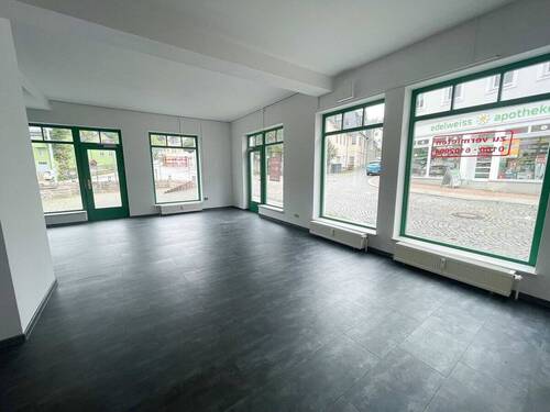 Verkaufsraum - Gewerbeobjekt (Büro, Produktion, Verkauf) in Schwarzenberg/Erzgebirge zur Miete