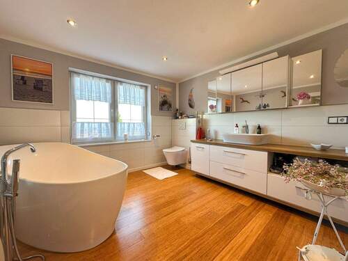 Bad EG - 7 Zimmer Einfamilienhaus in Quedlinburg